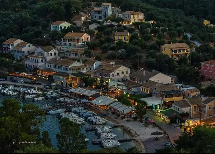 Olive Grove Deluxe Ferienhaus *