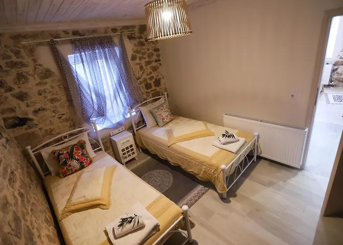 Olive Grove Deluxe * Agnítsini