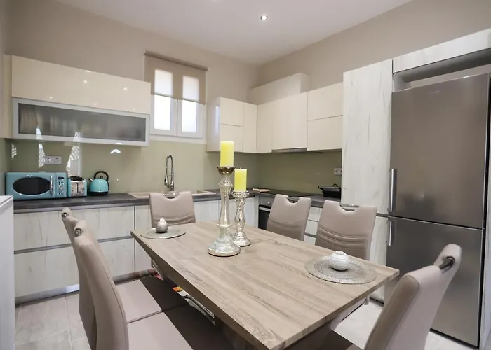 Olive Grove Deluxe * Agnítsini