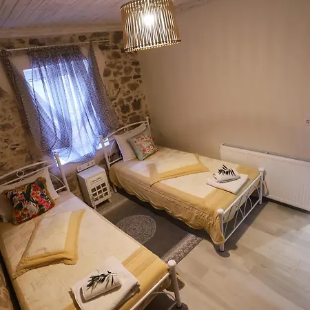 Olive Grove Deluxe * Agnítsini