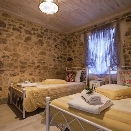 Olive Grove Deluxe Сasa de vacaciones Agnítsini